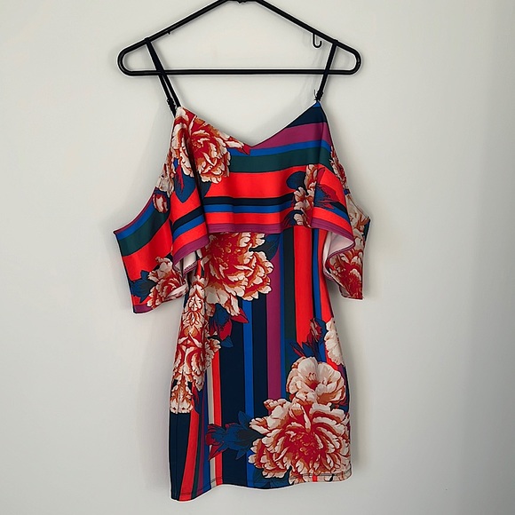 AKIRA Dresses & Skirts - AKIRA FLORAL DRESS-NWOT